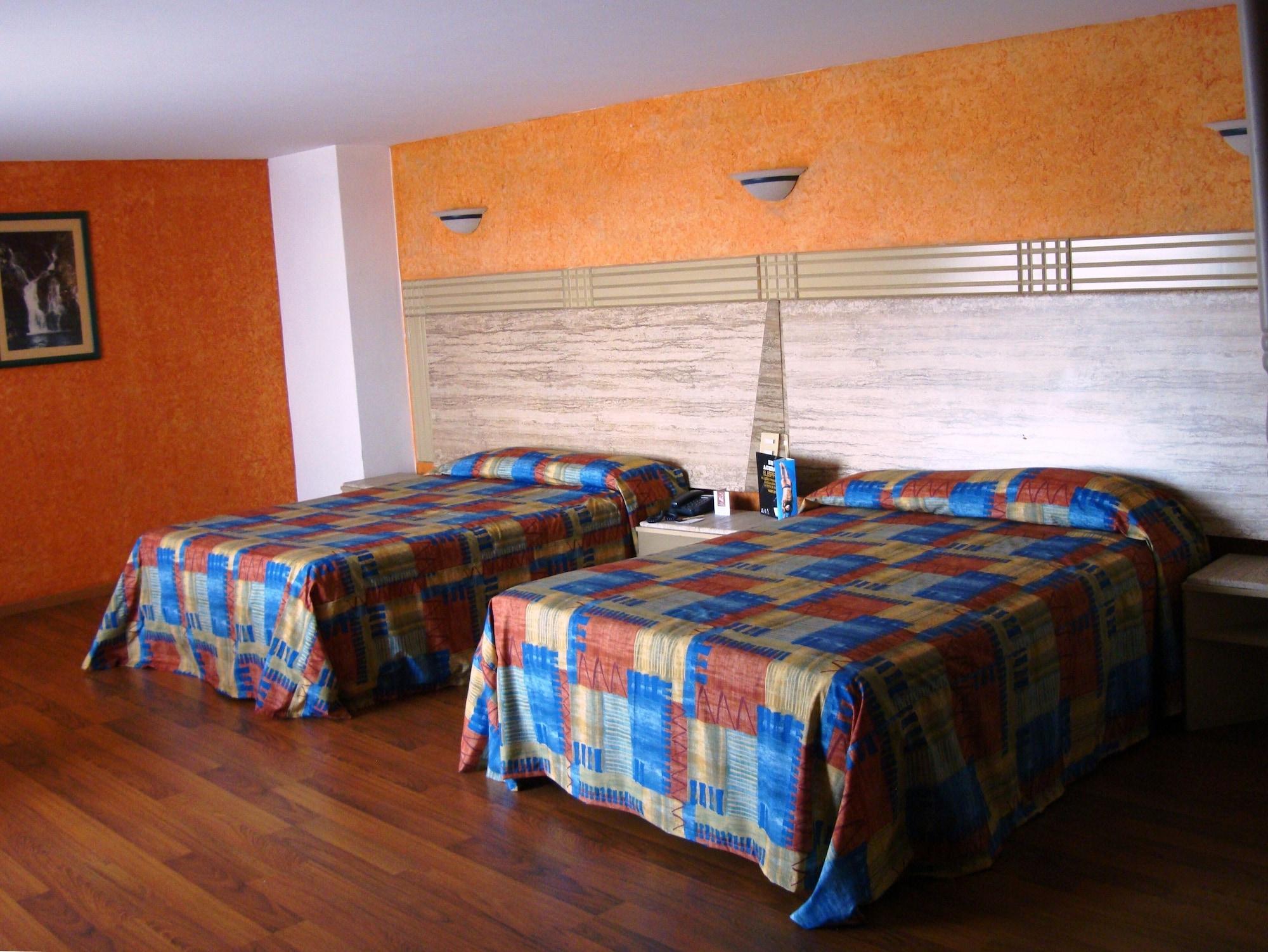 Hotel Cervantes Гуадалахара Екстериор снимка