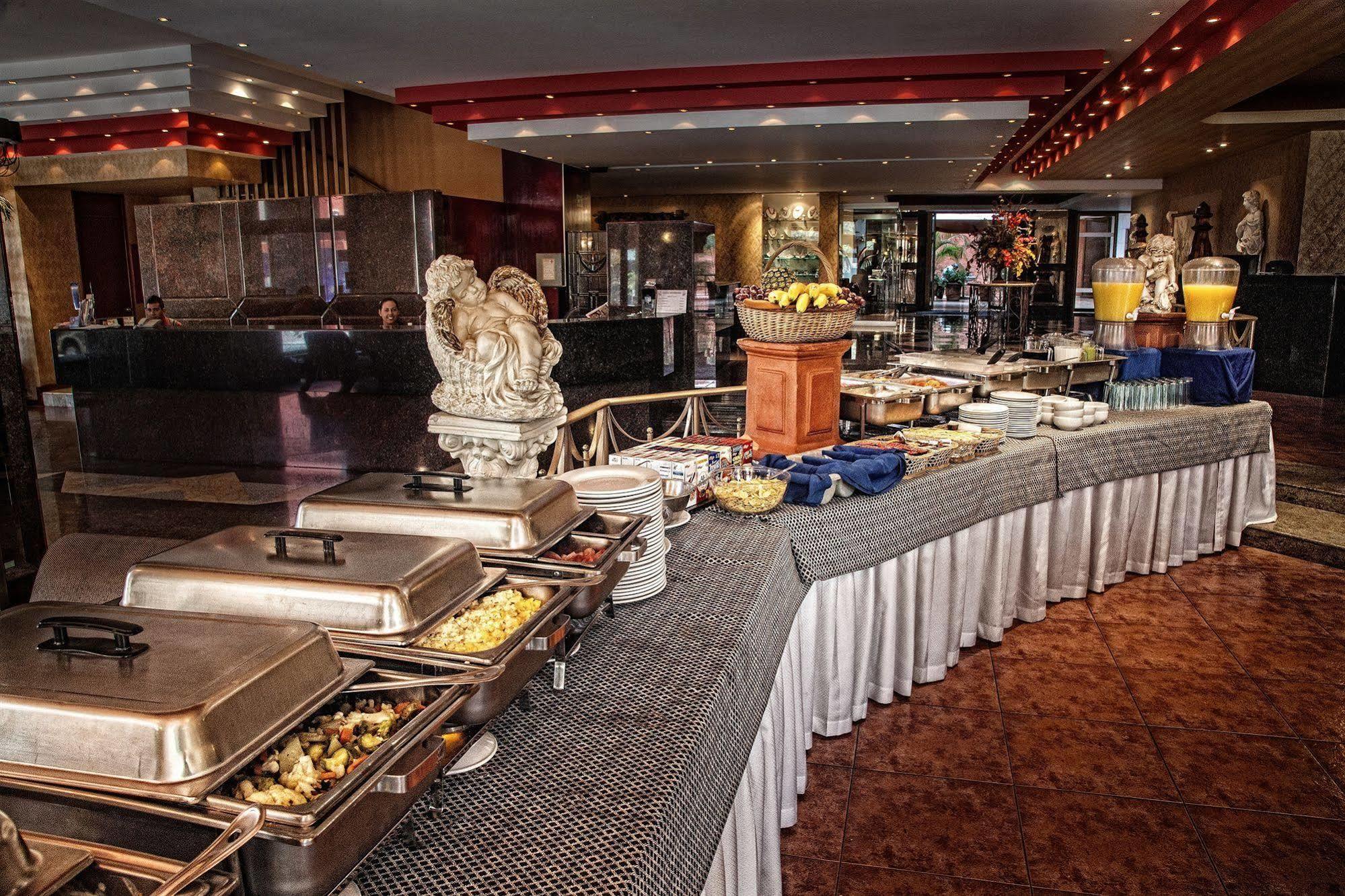 Hotel Cervantes Гуадалахара Екстериор снимка