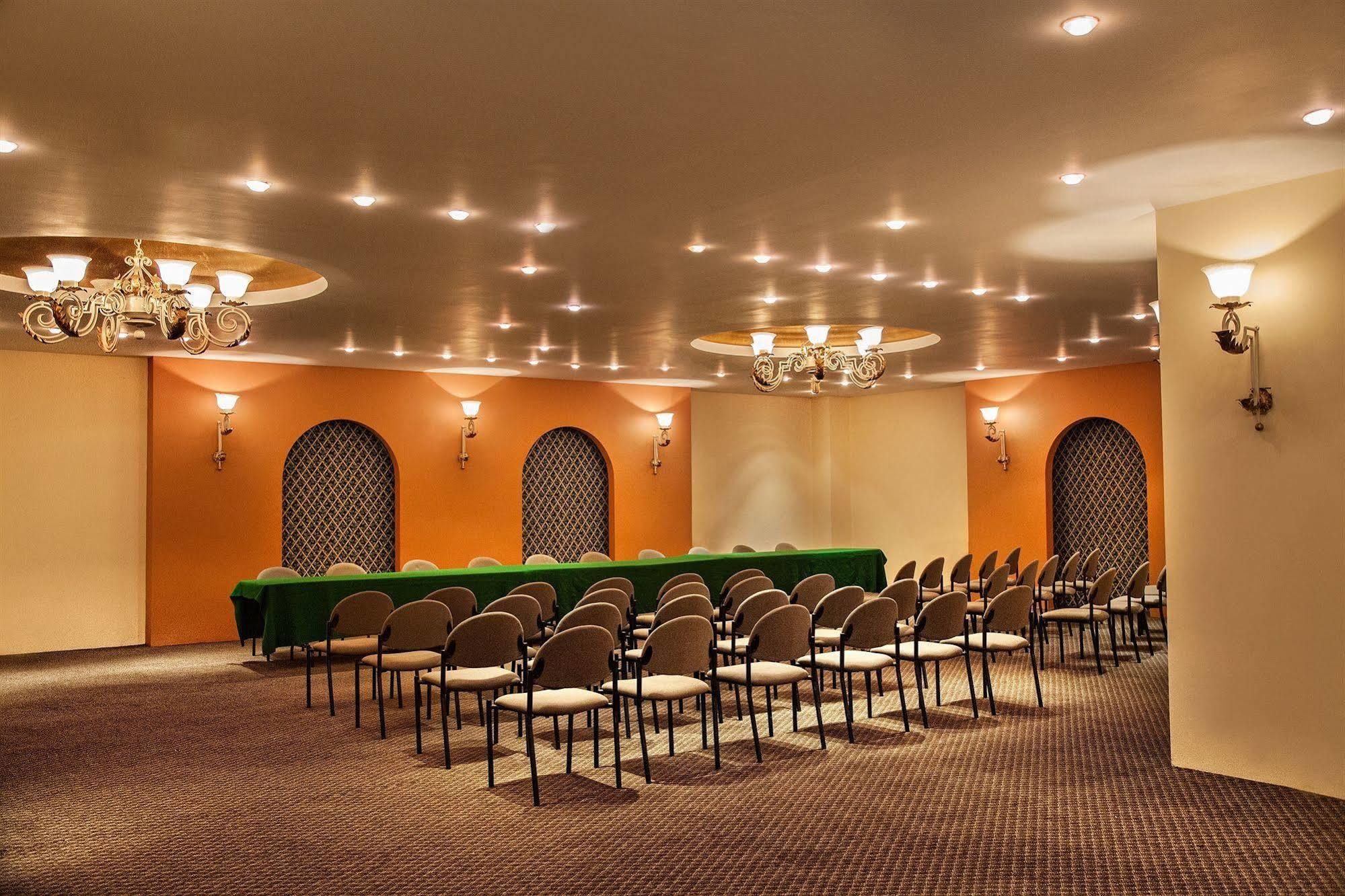 Hotel Cervantes Гуадалахара Екстериор снимка